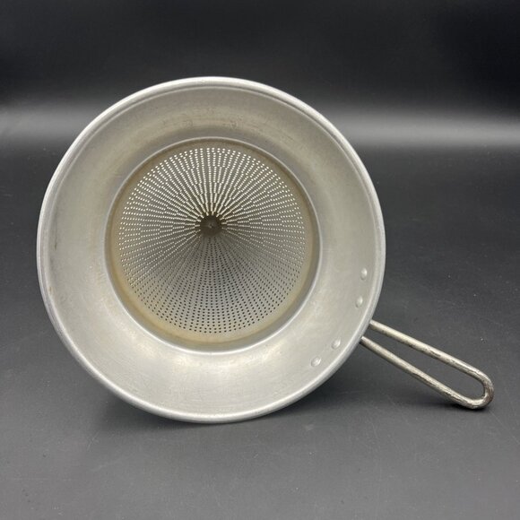 Vintage Wear-Ever No. 8 Aluminum Strainer Colander Canning Sieve Ricer USA - Picture 5 of 9